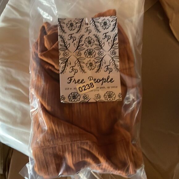 Free People Blissed Out Baby Rib T-Shirt size XS NWT - Picture 5 of 5